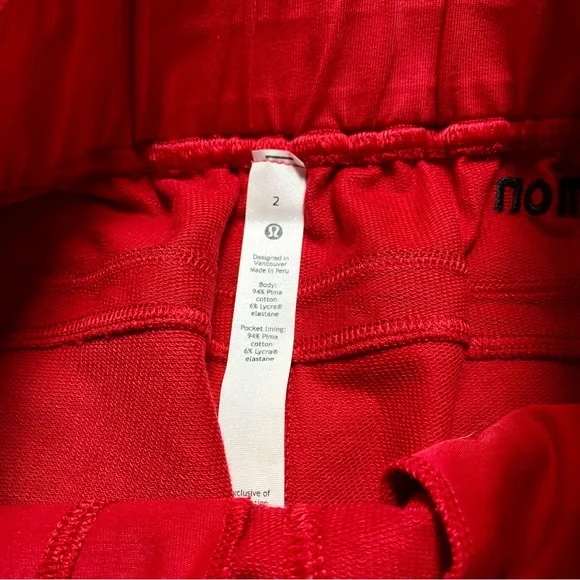 NWOT Lululemon LA High Rise Relaxed Short *Dark Red
